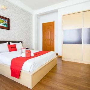 https://reddoorz-quynh-giang-hotel-hoang-viet.hotelsvungtau.com